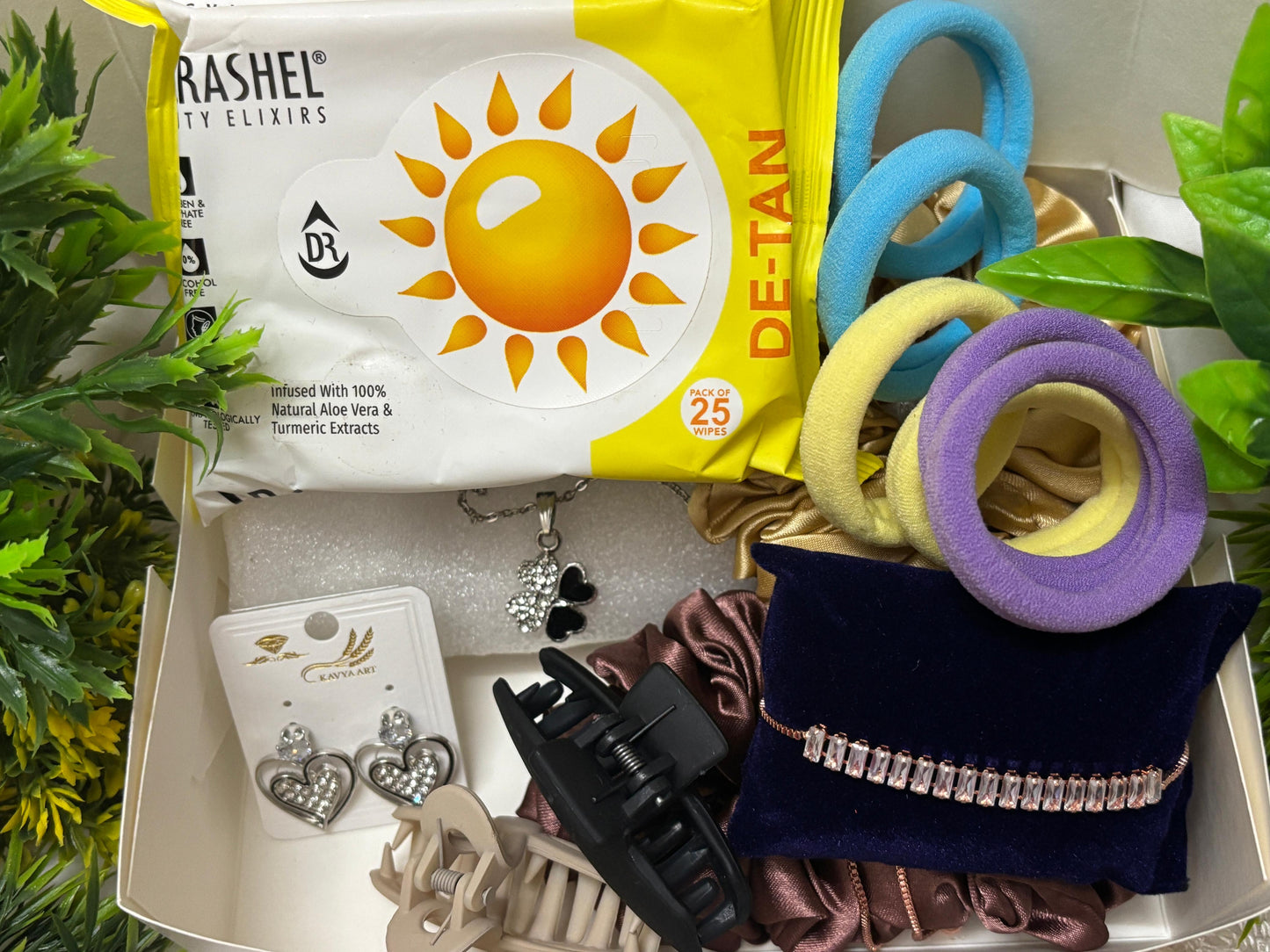 Buy Glow & Grace Gift Hamper