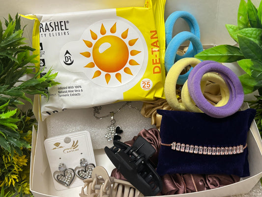 Buy Glow & Grace Gift Hamper